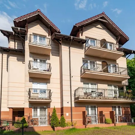 Rizavilla Δωμάτια σε οικογενειακή κατοικία Krynica Morska